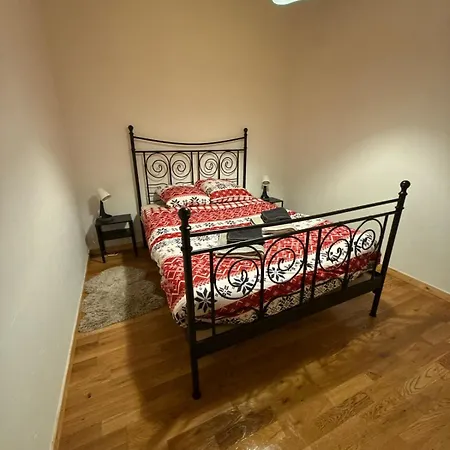 Jusqu A 6 Personnes A * Reguisheim